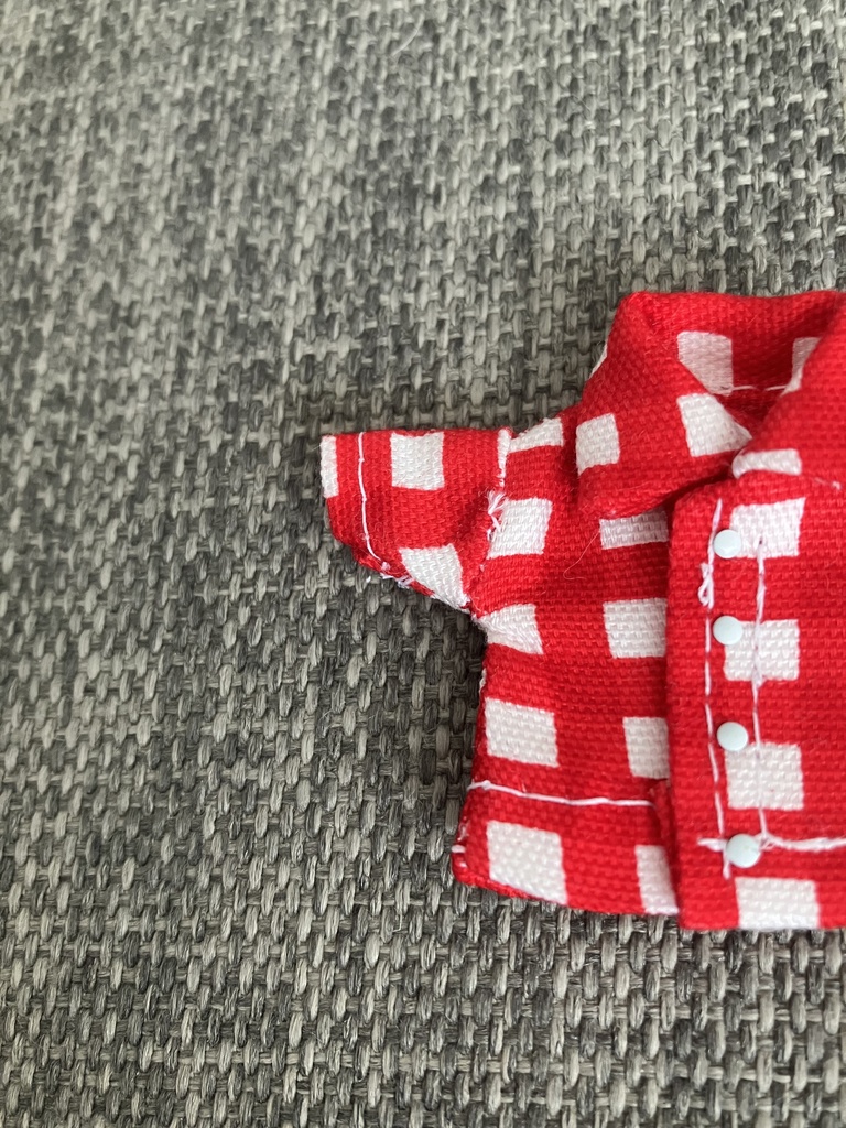 オビツ11  半袖シャツ　チェック　赤