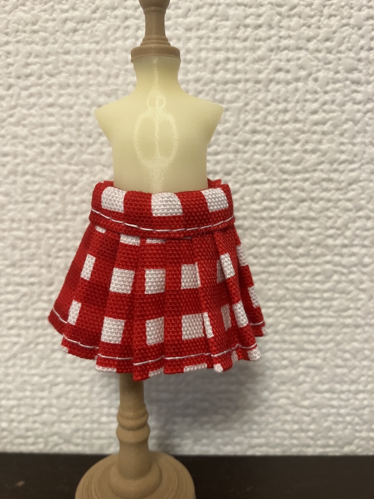 オビツ11  プリーツスカート　チェック　赤
