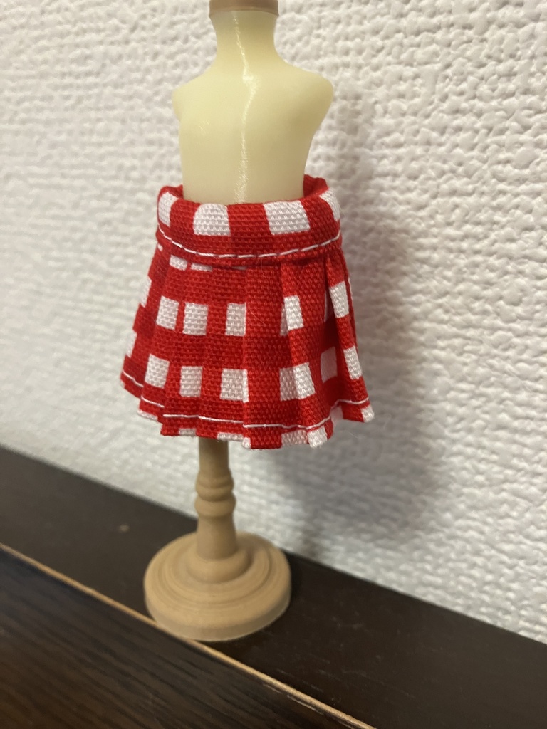 オビツ11  プリーツスカート　チェック　赤