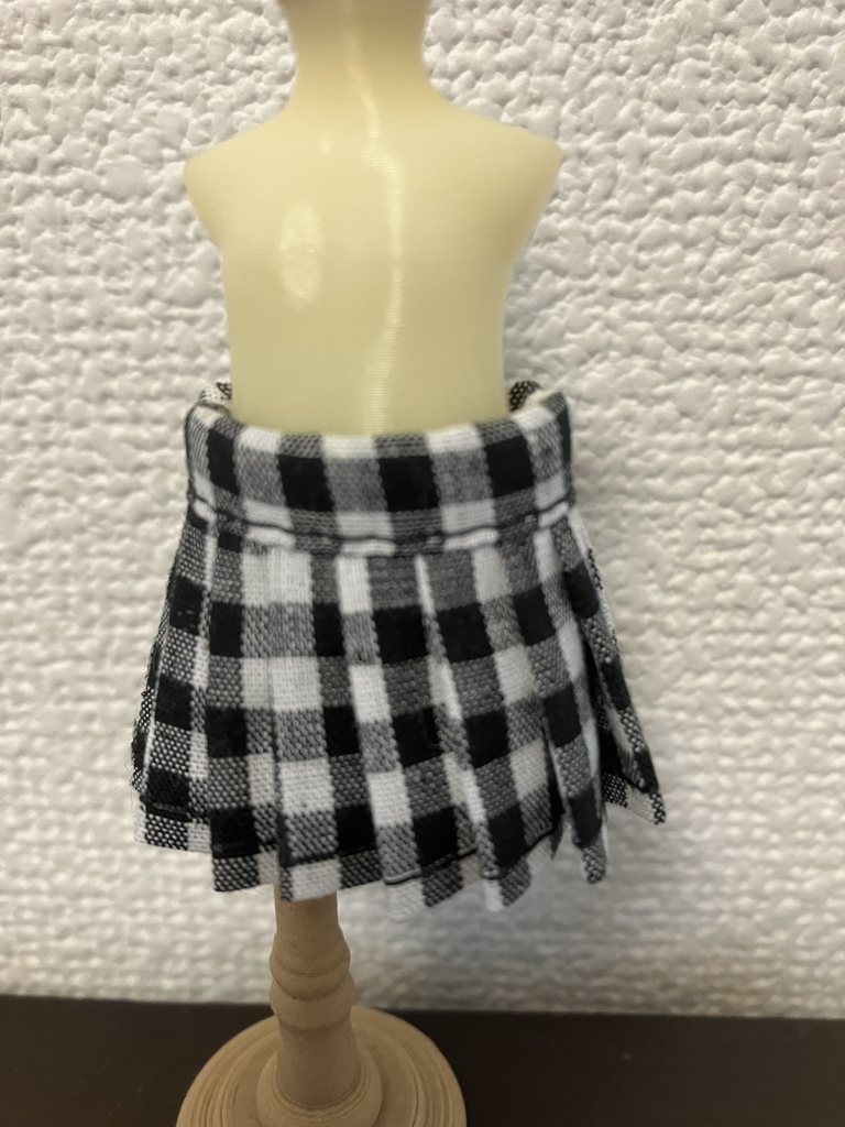 オビツ11  プリーツスカート　チェック　black