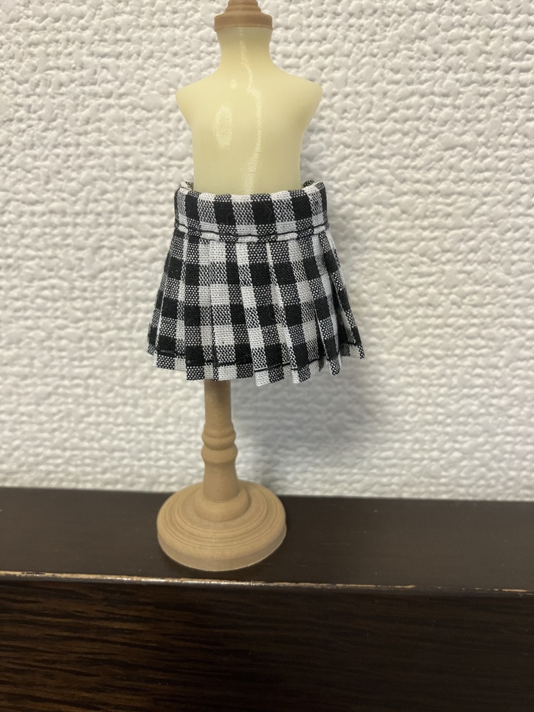 オビツ11  プリーツスカート　チェック　black