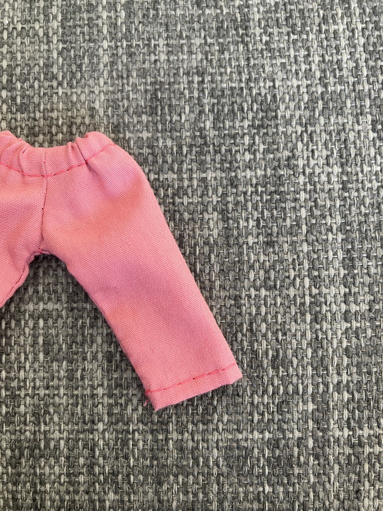 オビツ11  シンプルなパンツ　pink