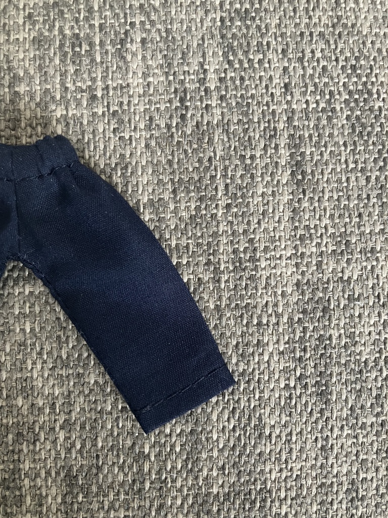 オビツ11  シンプルなパンツ　ネイビー