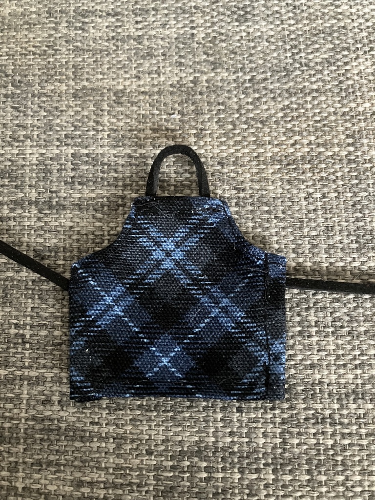 オビツ11  エプロン