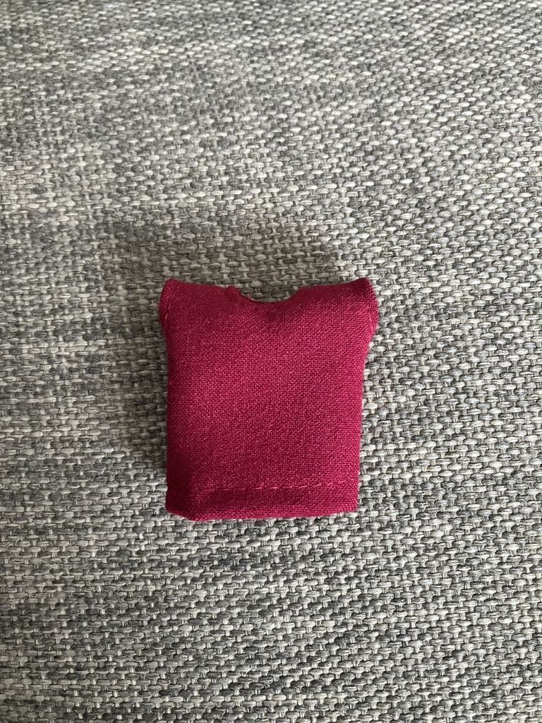 オビツ11  タンクトップ　ボルドー