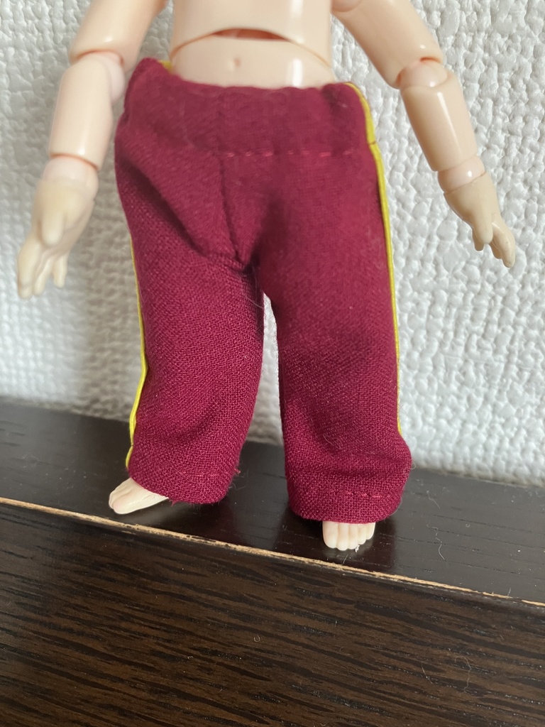 オビツ11  ライン入りジャージパンツ　ボルドー