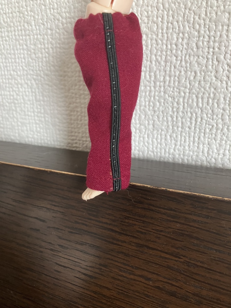 オビツ11  ライン入りジャージパンツ　ボルドー