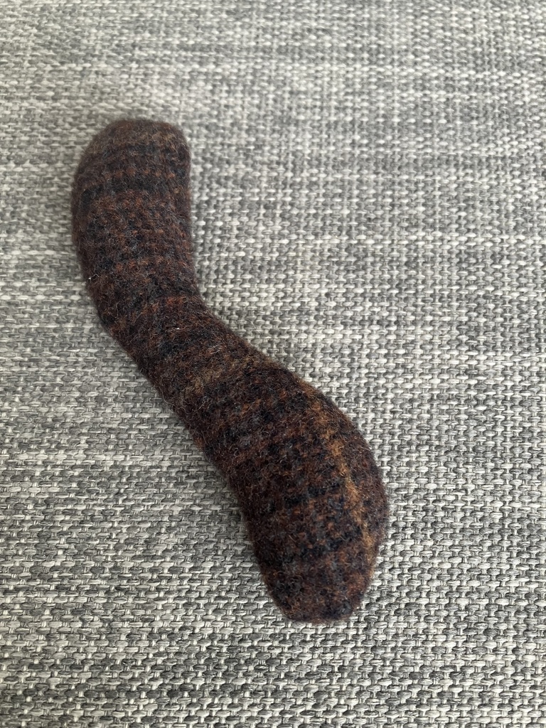 ドール用　抱き枕　brown