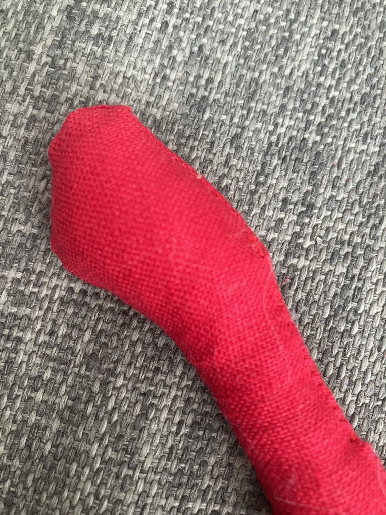 上質な麻のドール用抱き枕　レッド