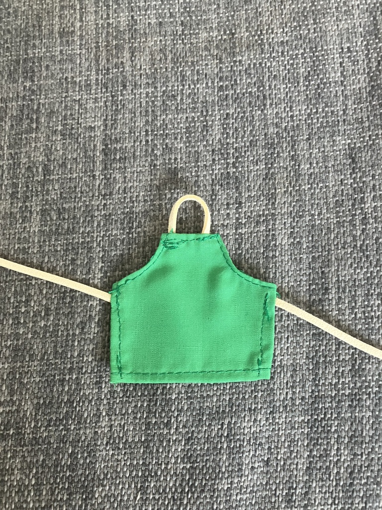 オビツ11  エプロン　green