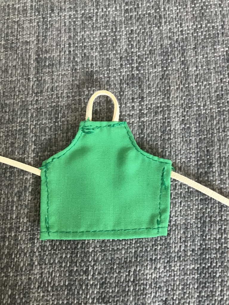 オビツ11  エプロン　green