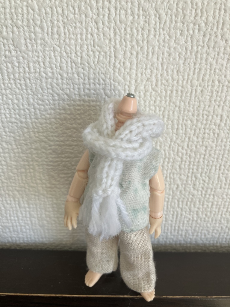 オビツ11 手編みのマフラー　white