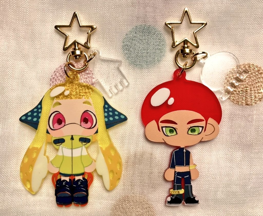 4号&8号カラーアクリルキーホルダー