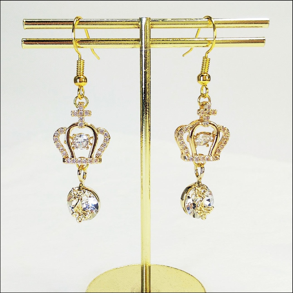 ピアス クラウン 王冠 冠 ゴールド アクセサリー スワロフスキー スワロ ジルコニア プレゼント ギフト 蝶 バタフライ