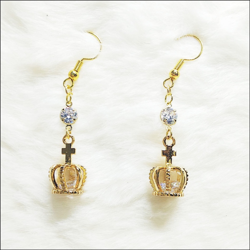 ピアス フック ネックレス セット クラウン 王冠 アクセサリー ジルコニア ゴールド プレゼント アジャスター