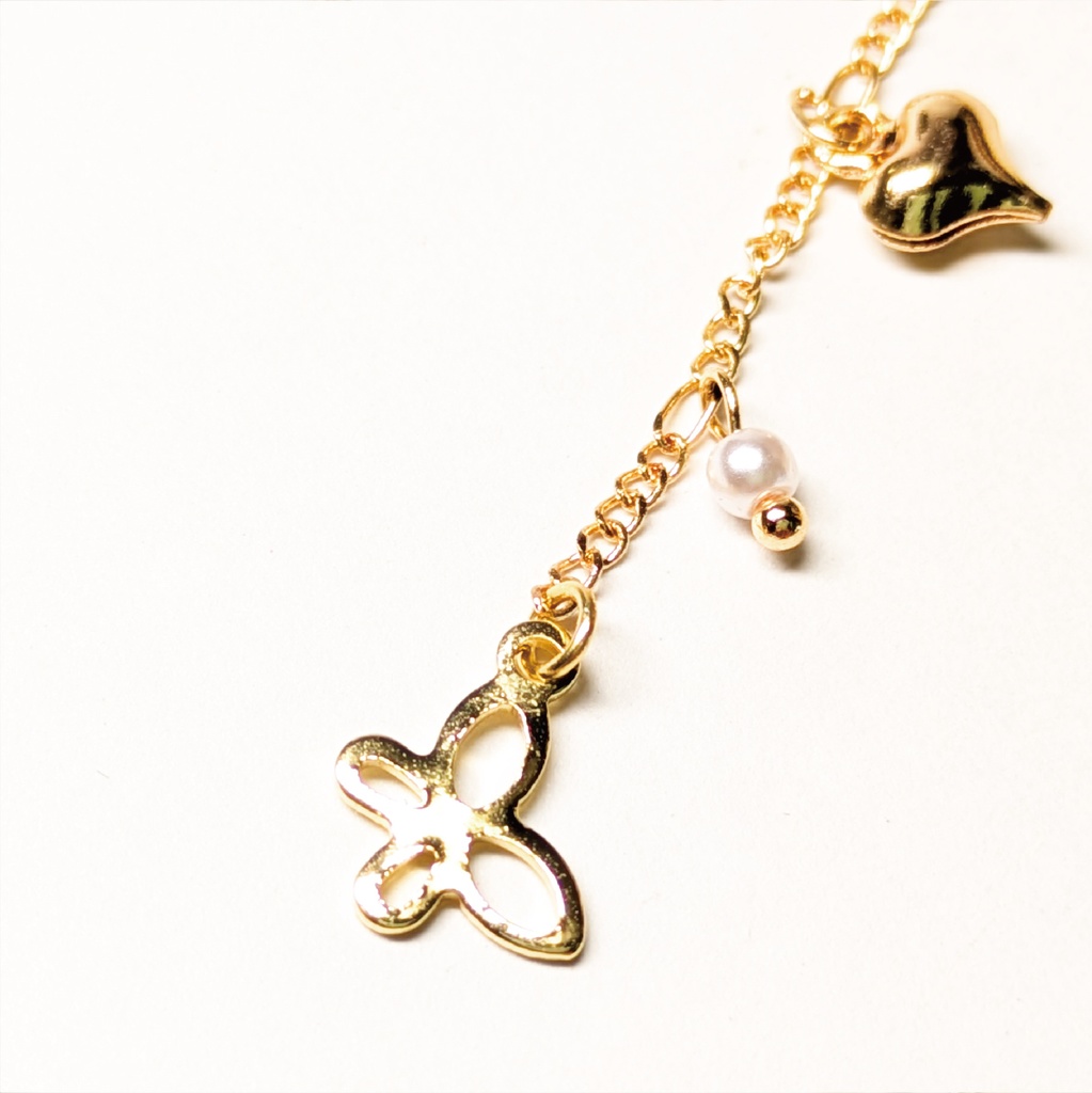 イヤーカフ カフス 右耳用 アクセサリー イヤリング スワロフスキー スワロ バタフライ 蝶 ハート 花 フラワー おしゃれ かわいい プレゼント ギフト