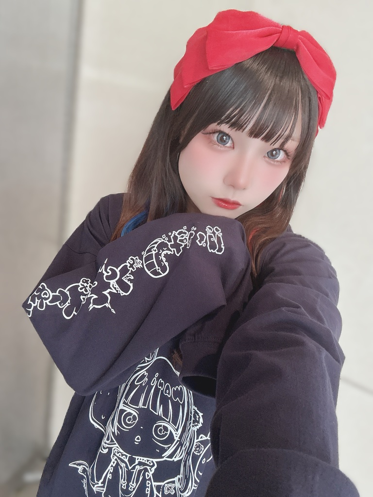 ꫛꫀꪝ✧‧˚わにめろロンT【NAVY】