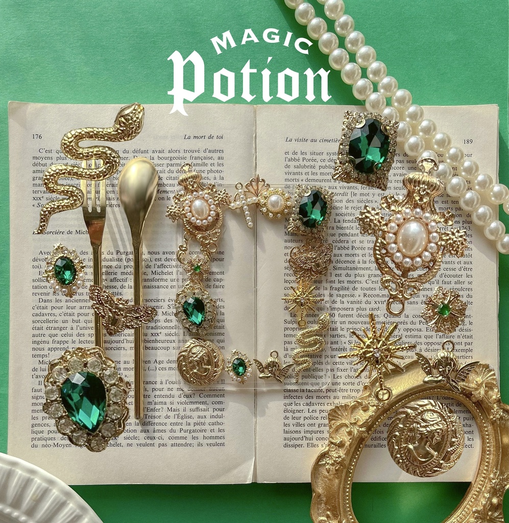 【キーチェーン付】トレカケース/カードケース(B8サイズ)