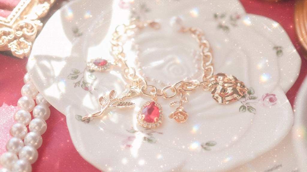 Queen bracelet (ハーツラビュルイメージ)