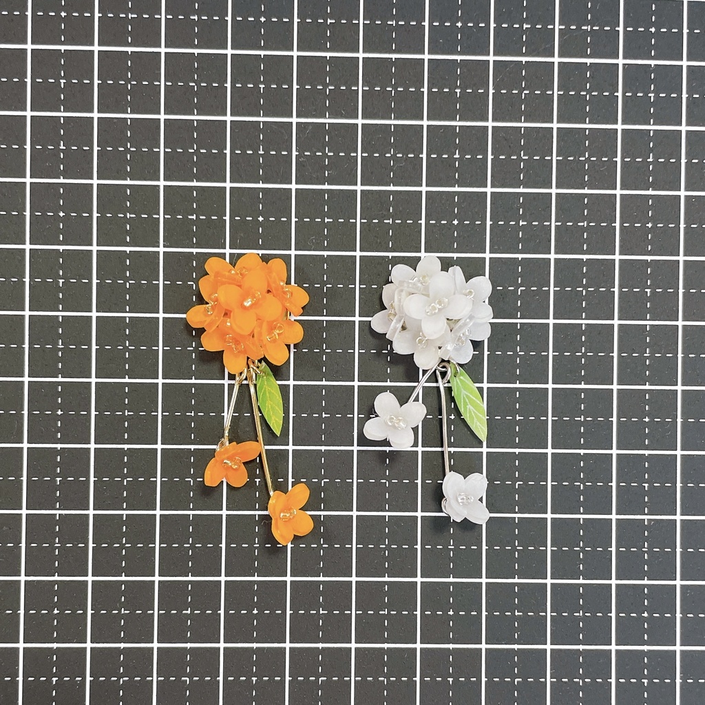 零れ金木犀/銀木犀のぬいぐるみ用アクセサリー・お揃い耳飾り