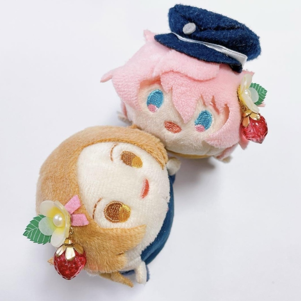 苺のぬいぐるみ用アクセサリー