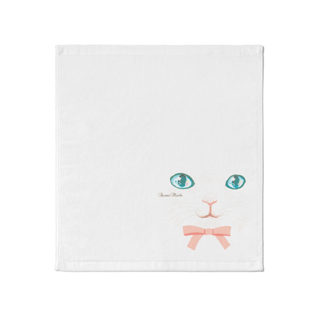 白ねこタオル