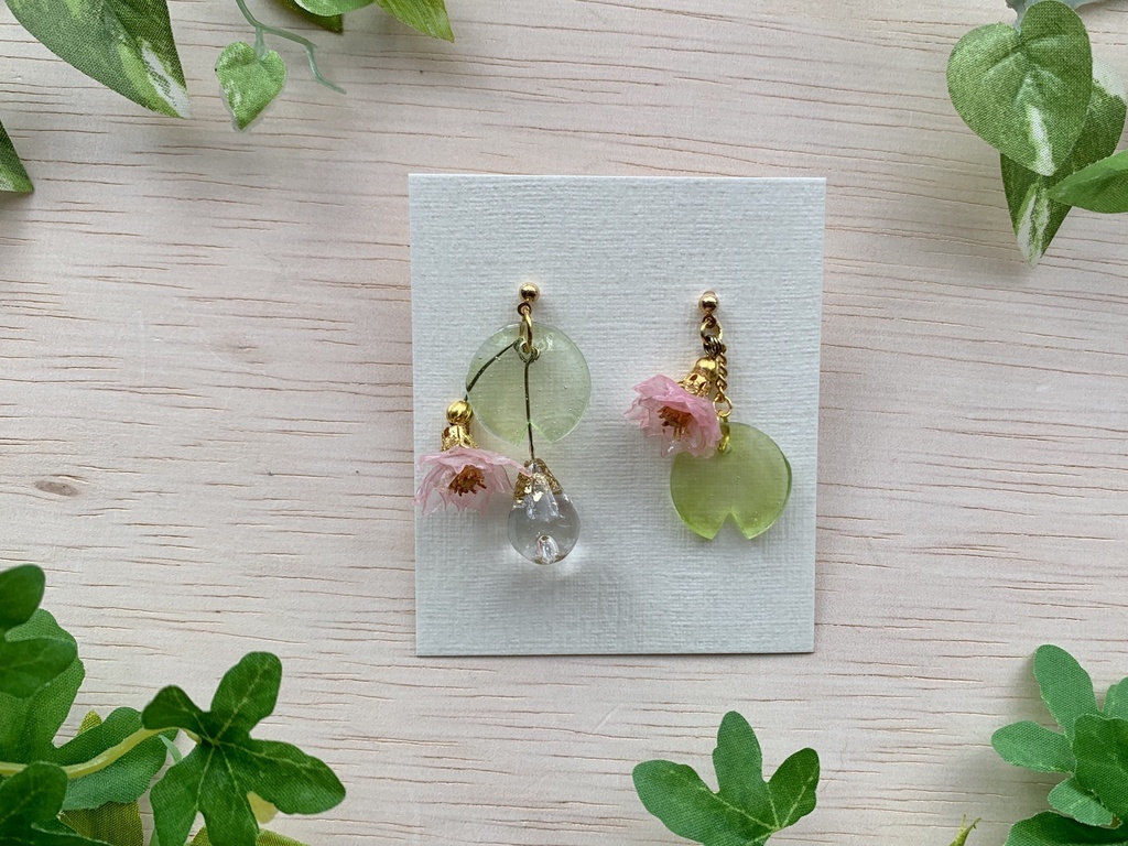 蓮ピアス「薄紅 しずく」