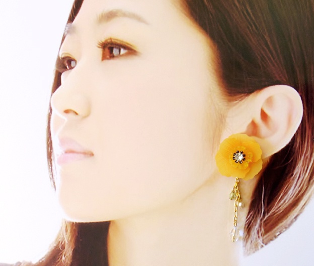 ポピーのピアス(イヤリング変更可)
