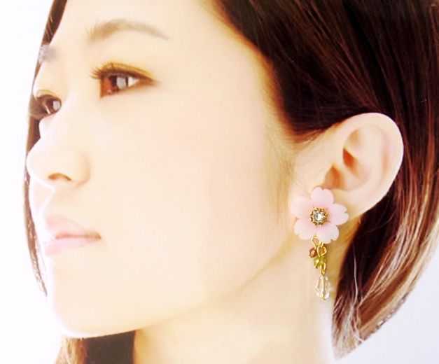 桜のピアス【イヤリング変更可】