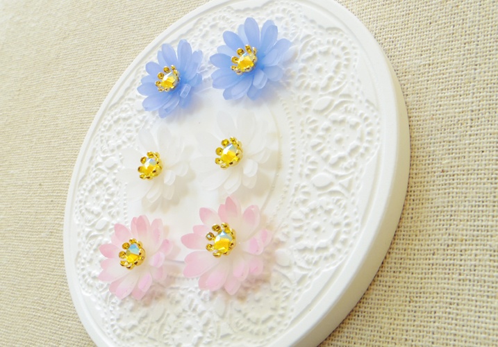 デイジーのピアス