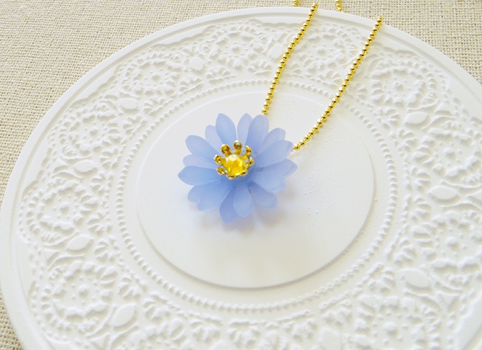 デイジーのネックレス