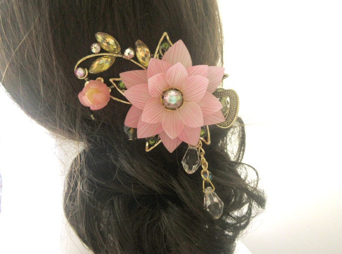 蓮の髪飾り