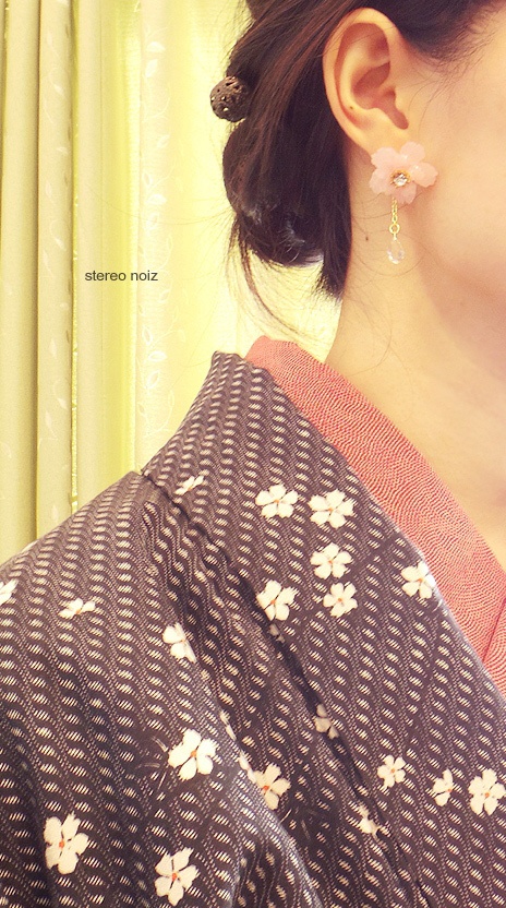 【八重桜のピアス】