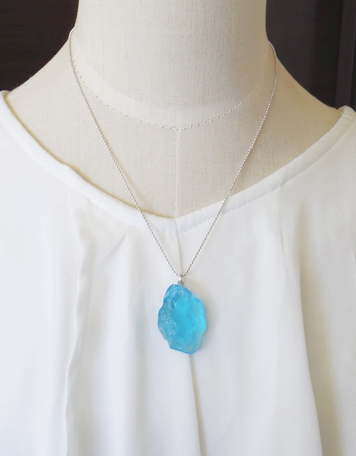 魔法石のネックレス