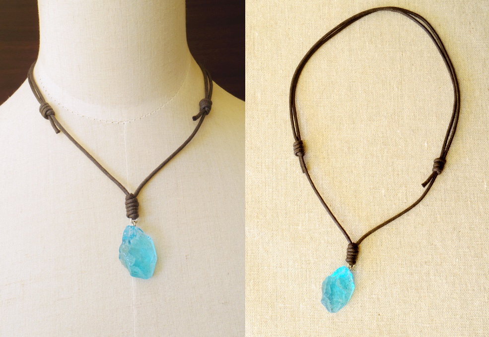 魔法石のネックレス