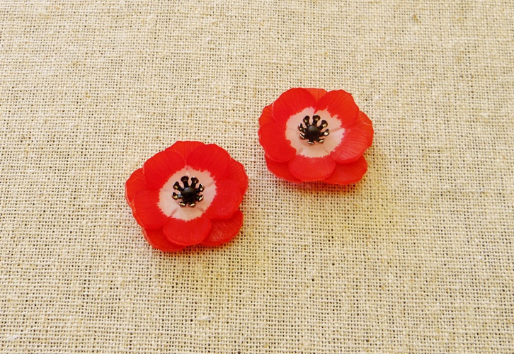アネモネのピアス(赤)