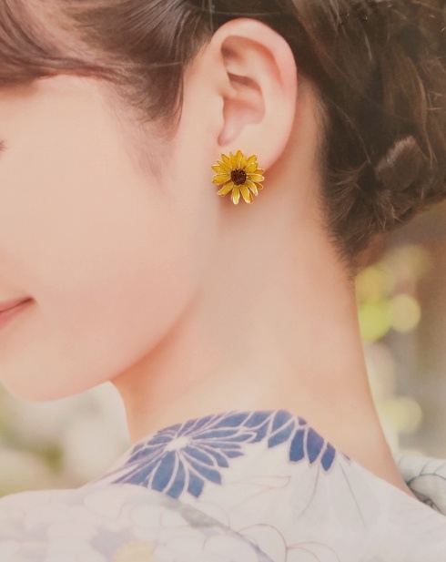 向日葵(ヒマワリ)のピアス【イヤリング変更可】