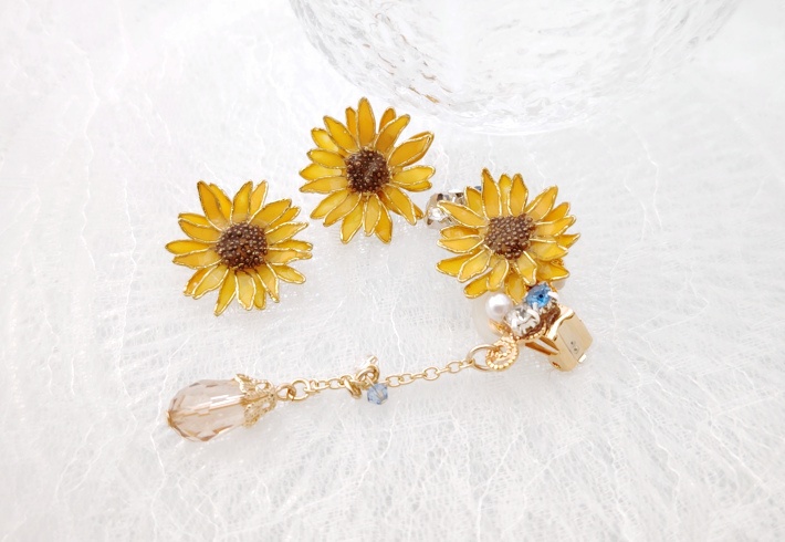 向日葵(ヒマワリ)のピアス【イヤリング変更可】