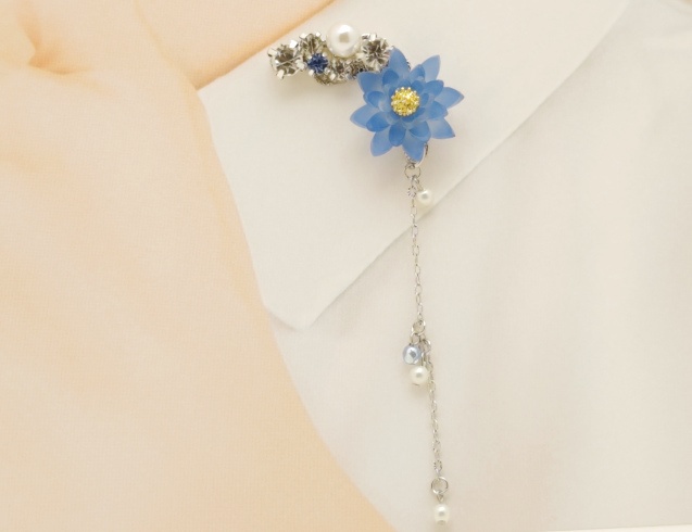 睡蓮のイヤーカフ