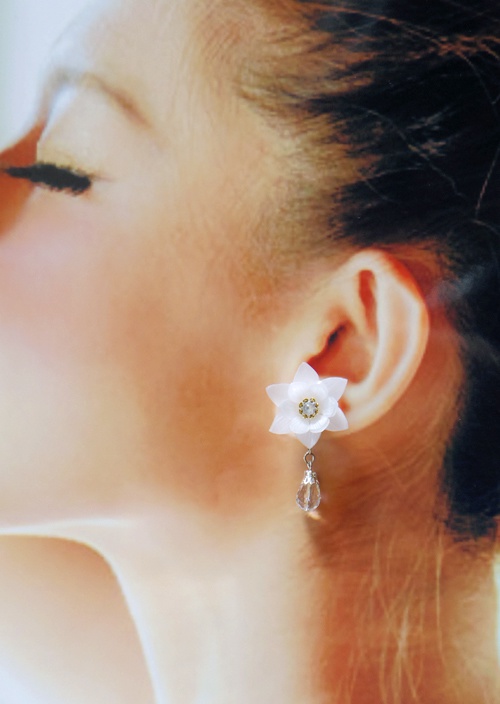 白蓮のピアス(イヤリング変更可)