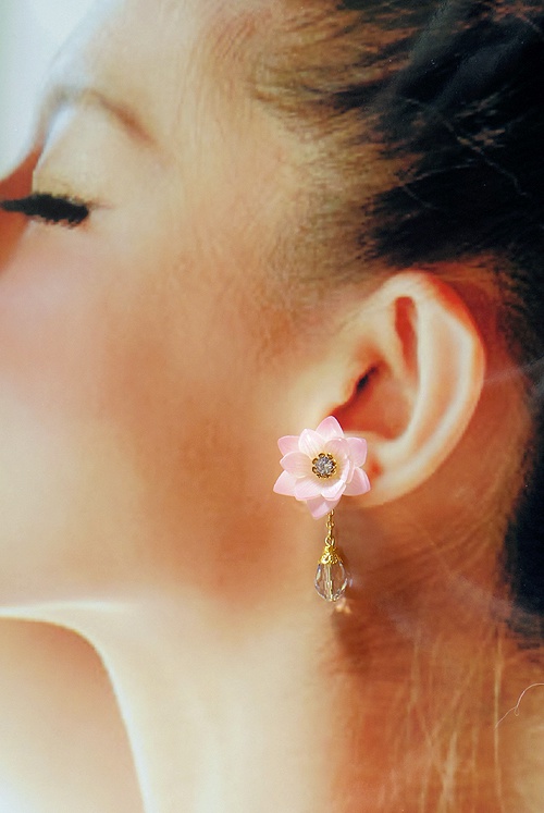 蓮のピアス(イヤリング変更可)