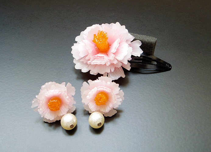 牡丹のピアス(イヤリング変更可)