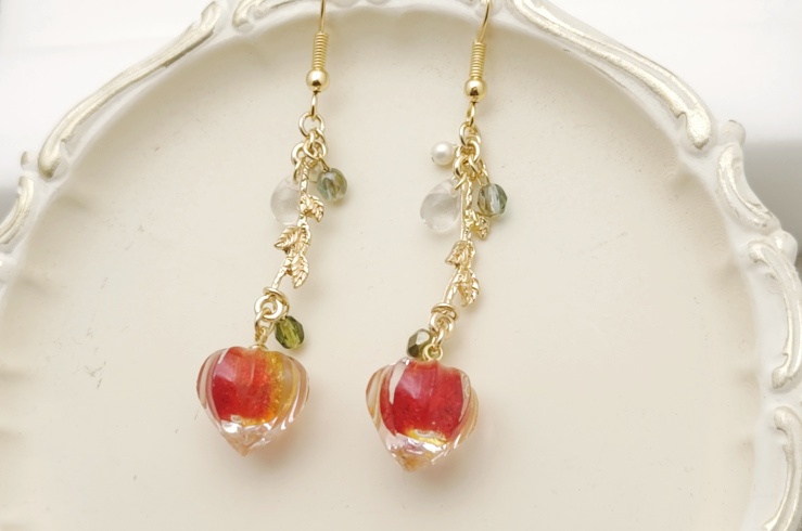 小氷鬼灯のピアス