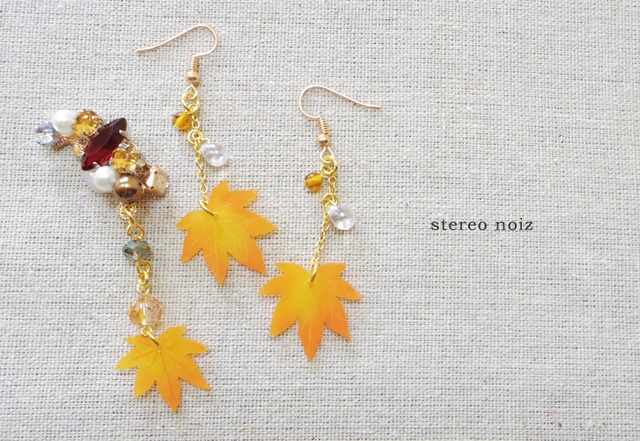紅葉のピアス