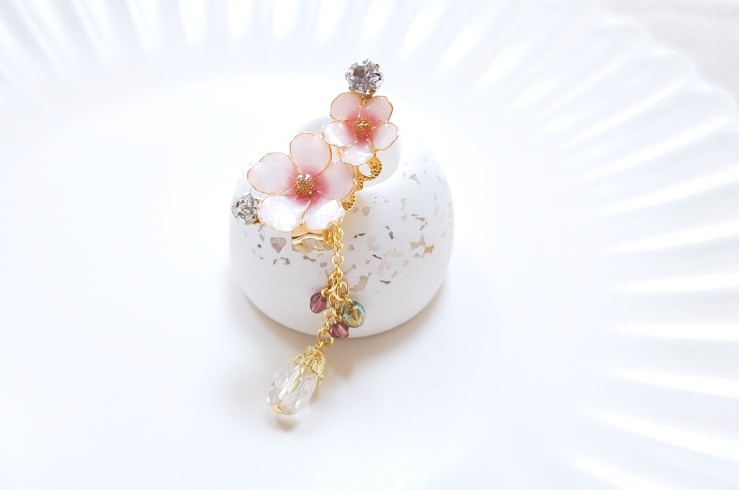 桜のイヤーカフ