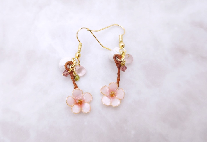 枝桜のピアス