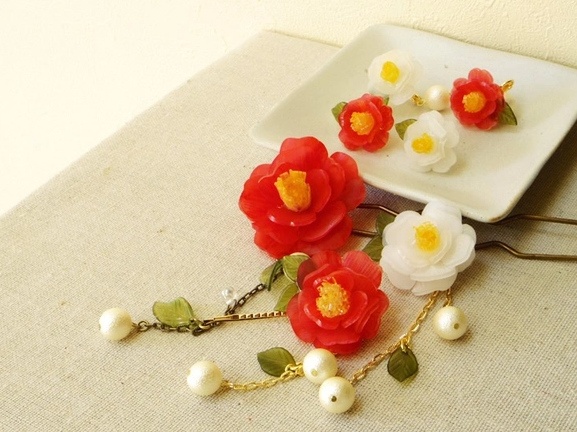 【白椿のピアス】