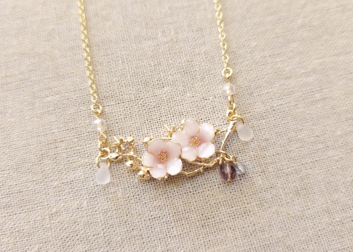 薄紅桜のネックレス