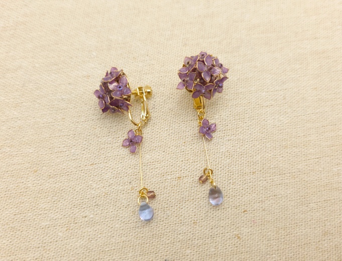 玉紫陽花のイヤリング(ピアス変更可)