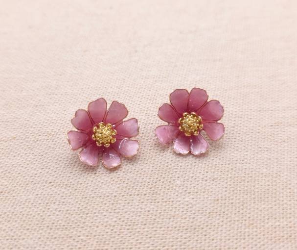 秋桜のピアス(イヤリング変更可)